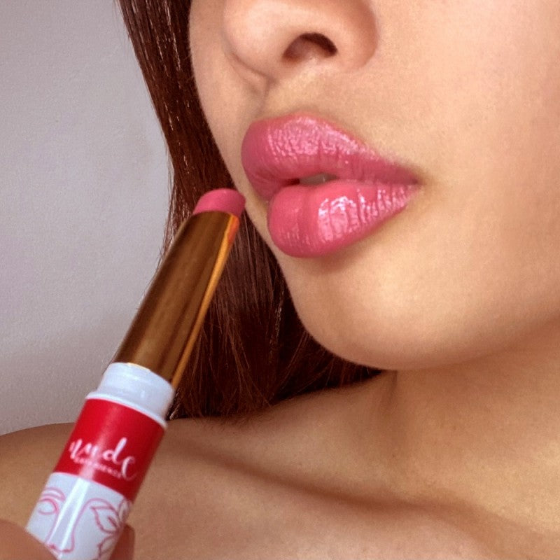 Brillanter Lippenstift - an meiner Seite